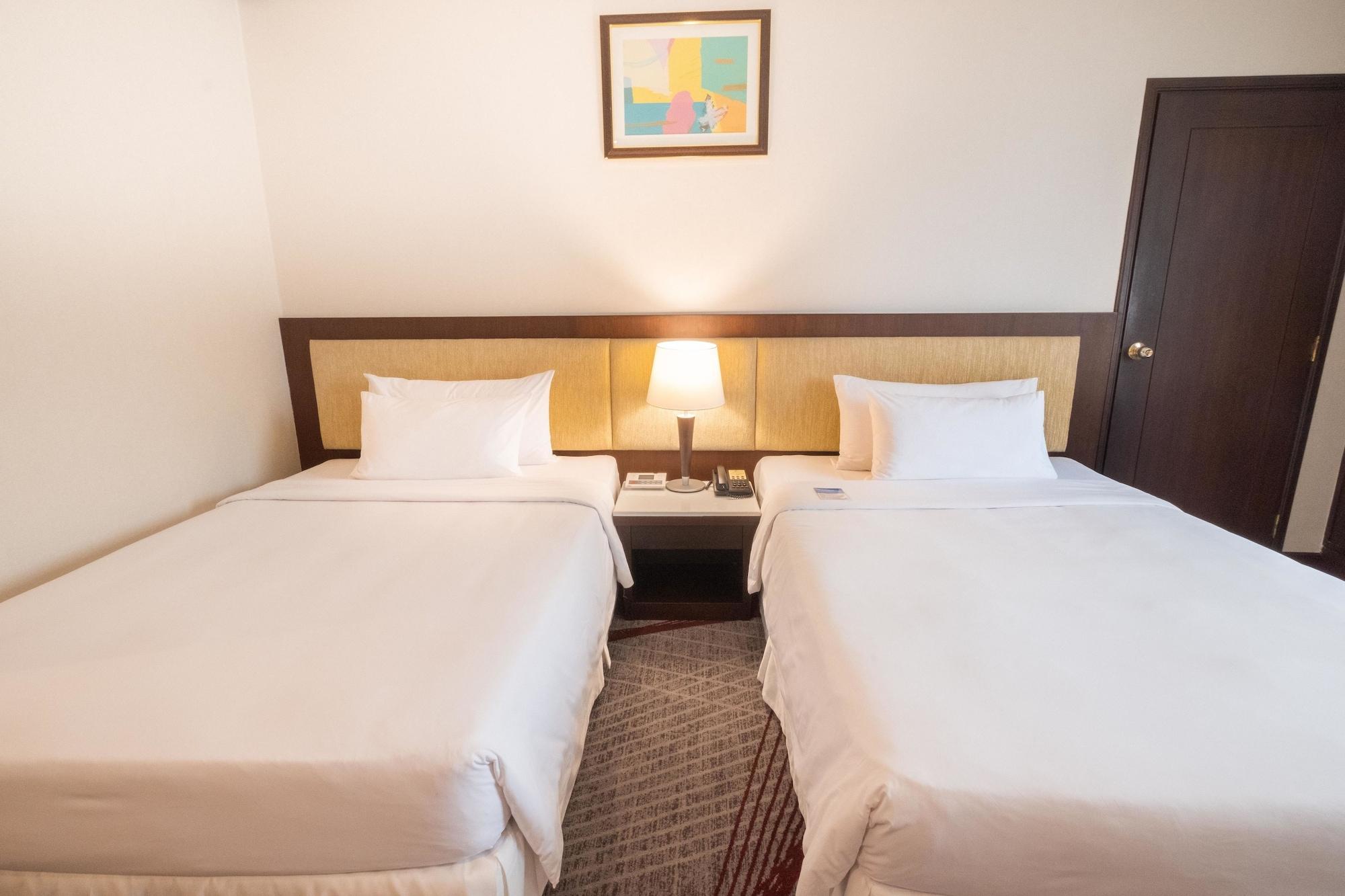 Zenith Sukhumvit Hotel Bangkok Buitenkant foto