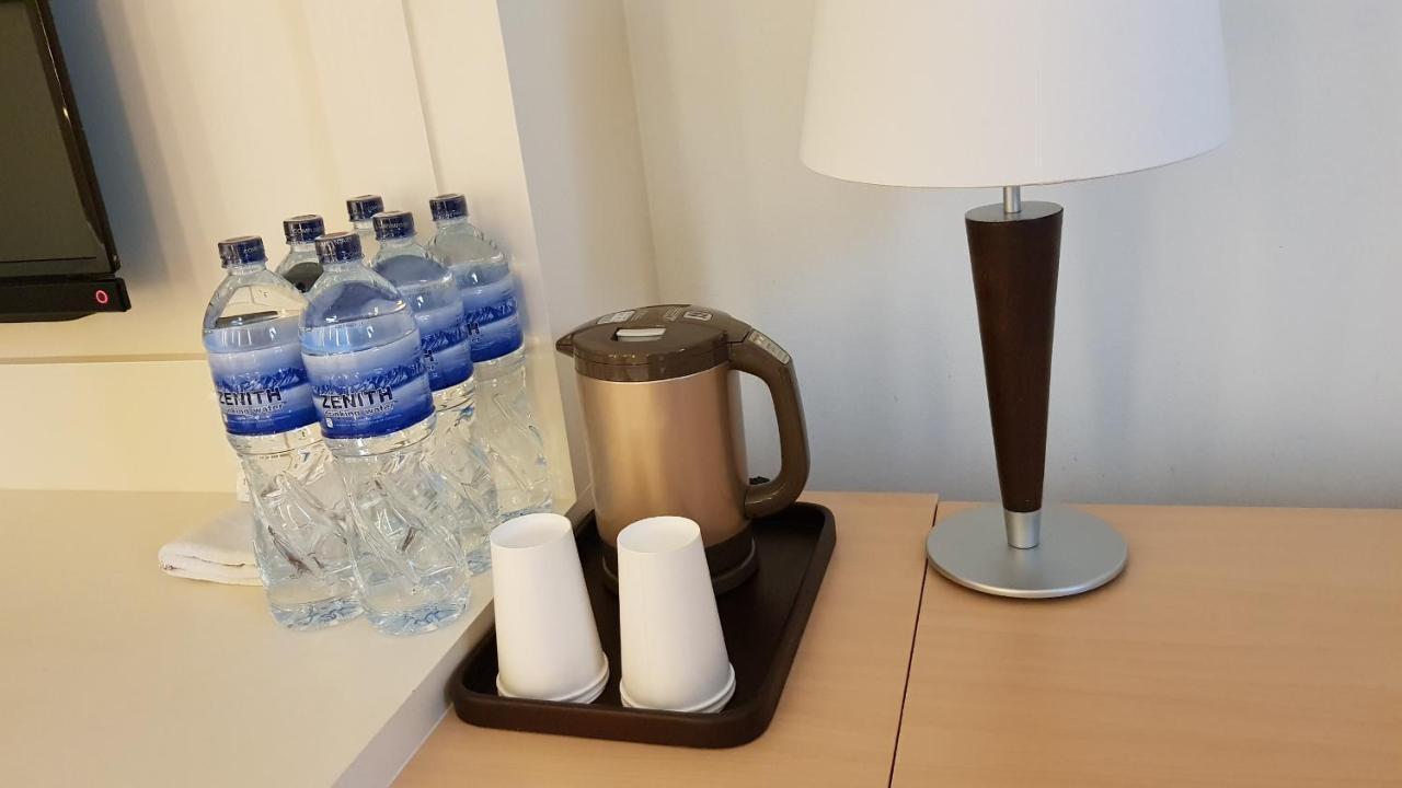 Zenith Sukhumvit Hotel Bangkok Buitenkant foto