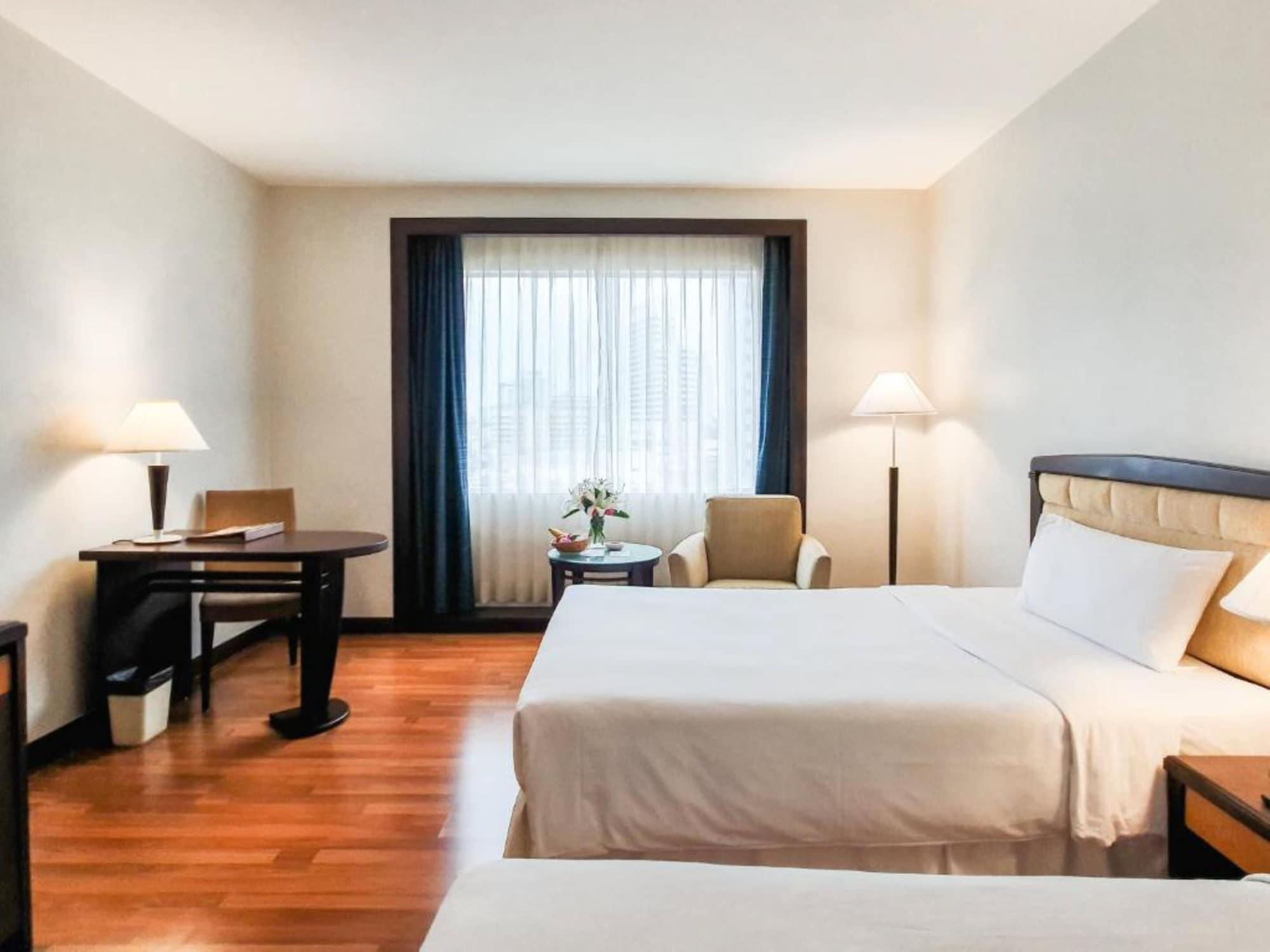 Zenith Sukhumvit Hotel Bangkok Buitenkant foto