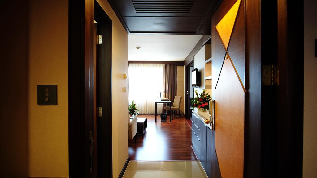 Zenith Sukhumvit Hotel Bangkok Buitenkant foto