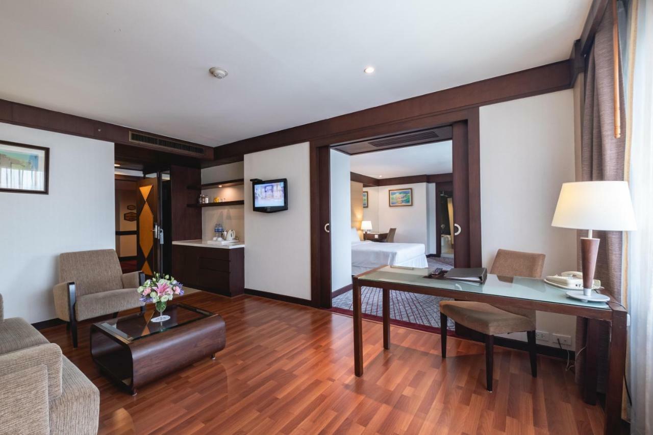 Zenith Sukhumvit Hotel Bangkok Buitenkant foto