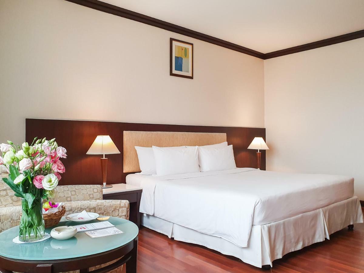Zenith Sukhumvit Hotel Bangkok Buitenkant foto