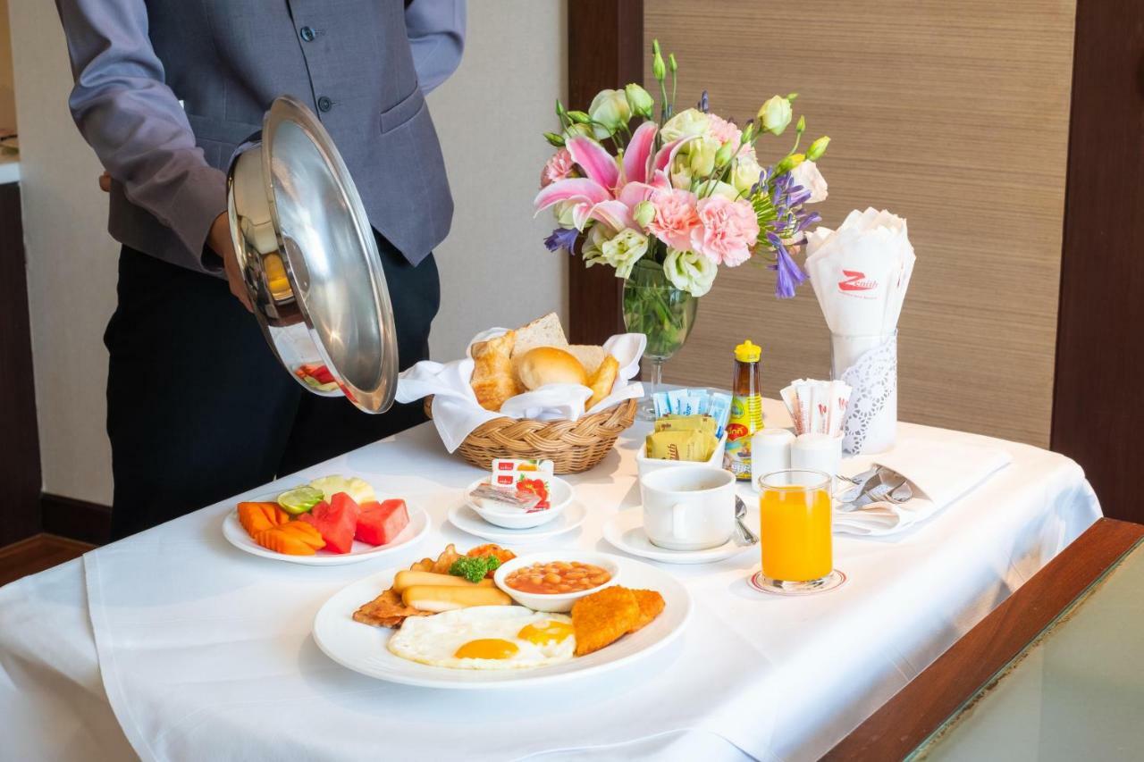 Zenith Sukhumvit Hotel Bangkok Buitenkant foto
